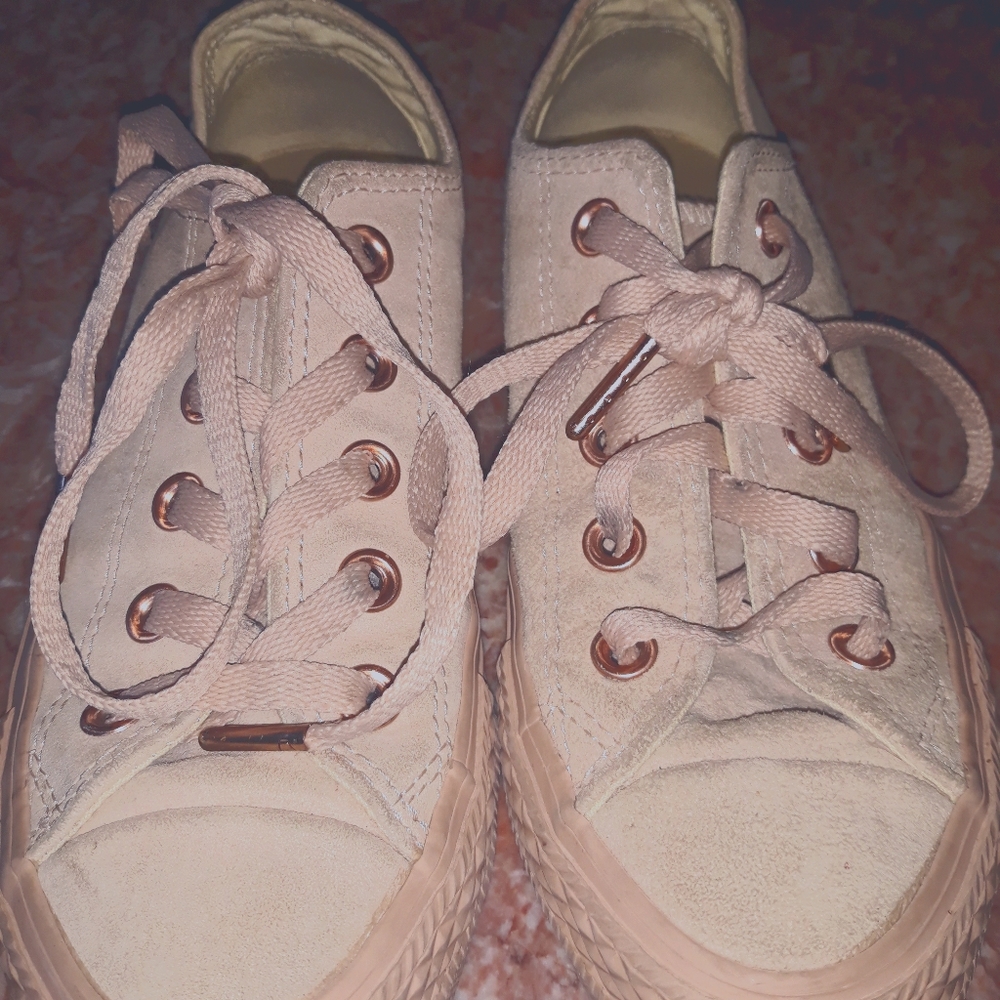 Converse ALL STAR Rose Gold Suede Low Tops
